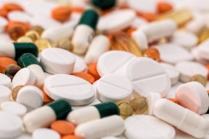 Leia mais sobre o artigo O uso racional de medicamentos: papel do farmacêutico e a adesão do paciente