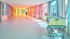 Leia mais sobre o artigo A evolução da Arquitetura Hospitalar: tendências e inovações para projetos mais eficientes e humanizados