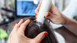 Leia mais sobre o artigo A terapia capilar na queda de cabelo em mulheres