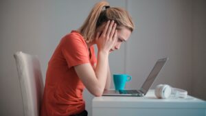 Leia mais sobre o artigo Sofrimento de estudantes universitários