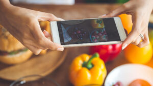 Leia mais sobre o artigo Informação nutricional na era das mídias sociais