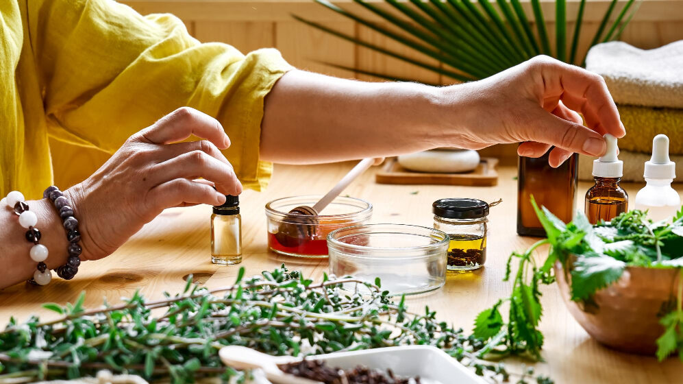 No momento, você está visualizando Uso dos fitoterápicos anti-inflamatóricos como prática integrativa e complementar de saúde na fitoterapia