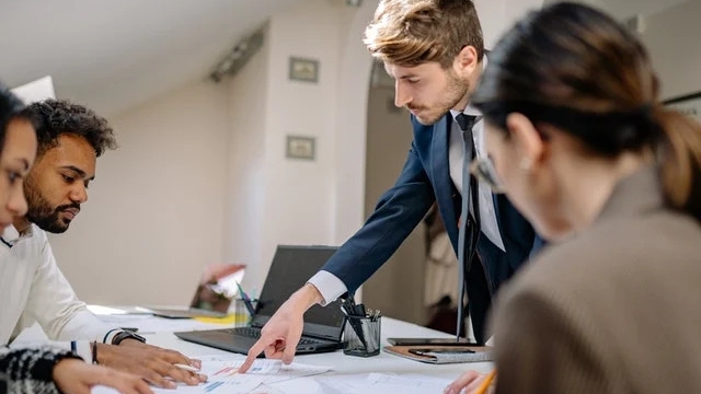 No momento, você está visualizando Pedagogia Empresarial: estratégia essencial na educação corporativa moderna