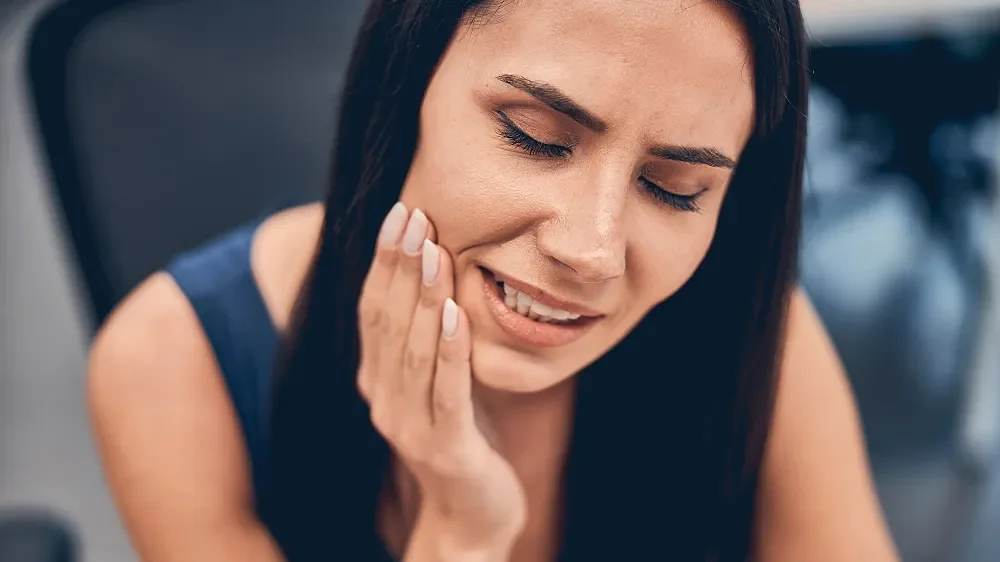 No momento, você está visualizando Quando o corpo fala pela boca: lesões bucais relacionadas ao estresse