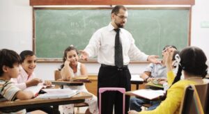 Leia mais sobre o artigo Reinício das aulas e a saúde mental dos professores