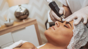 Leia mais sobre o artigo Promessas milagrosas e riscos reais: por que a Estética Científica é insubstituível na era digital?